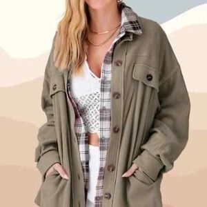 La Miel Womens Sunset Fleece Shacket Taupey Olive Button Down Size S